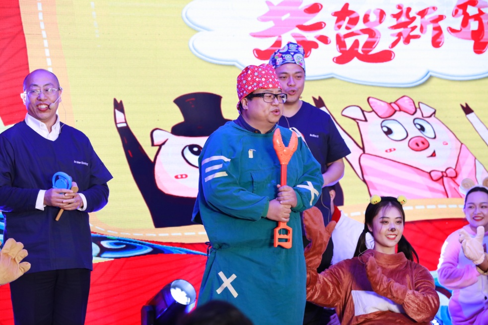 F:\桌面\微信大\_X0A3706.JPG